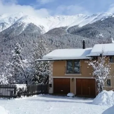 Chasa Suldanella Apartman